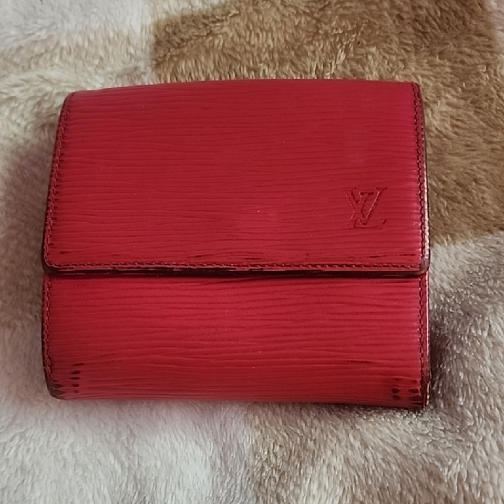 Louis Vuitton Red Leather Epi Bi-fold Wallet With Lg Coin Compartment